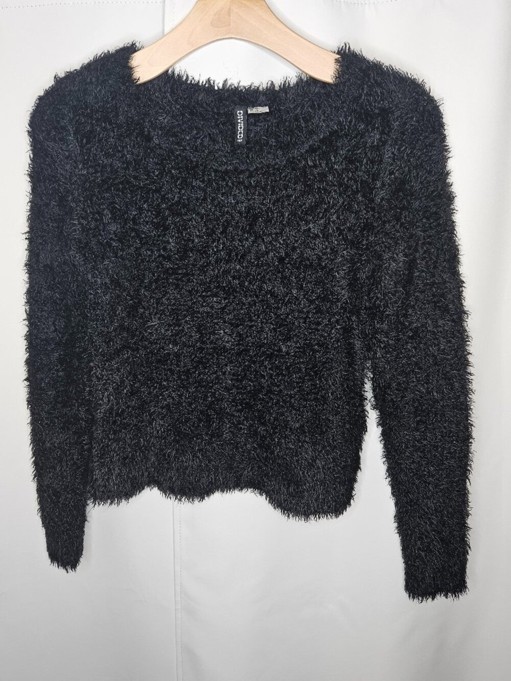 H&M Divided Black Fuzzy Eyelash Knit Cropped Sweater Size XSmall